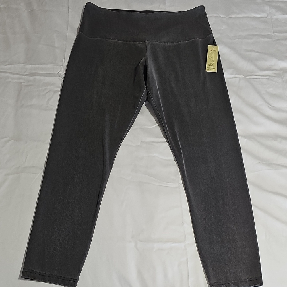 Natural Reflections Charcoal Seamless Leggings